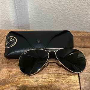 Ray-Ban Classic Aviators